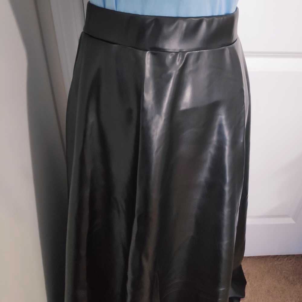 Ashley Stewart Black Faux Leather Maxi Skirt Size 2X - Picture 3 of 10